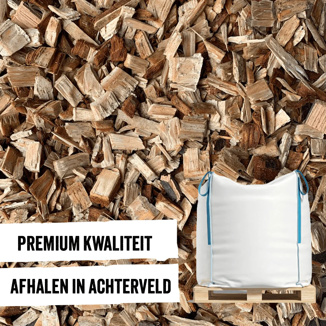 Houtsnippers afhalen in Achterveld